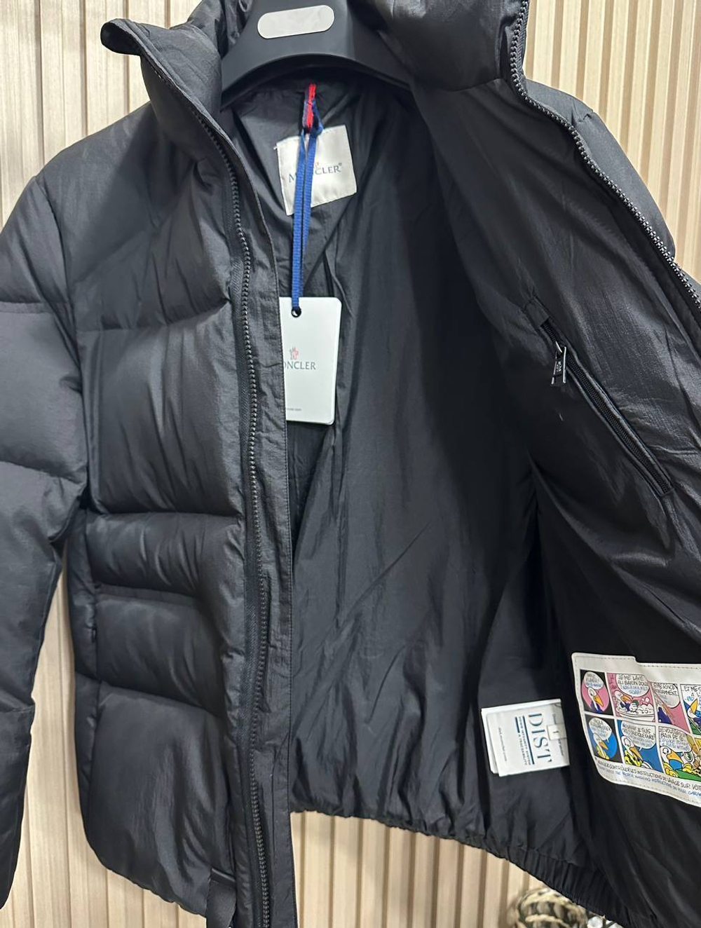 Пуховик Moncler