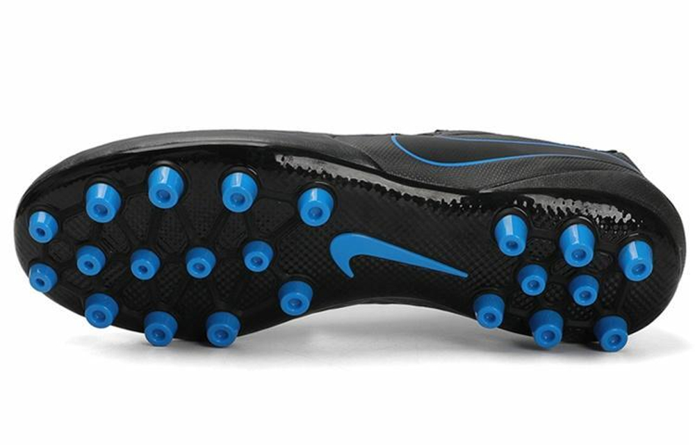 Кроссовки Nike Legend 8 Academy Ag