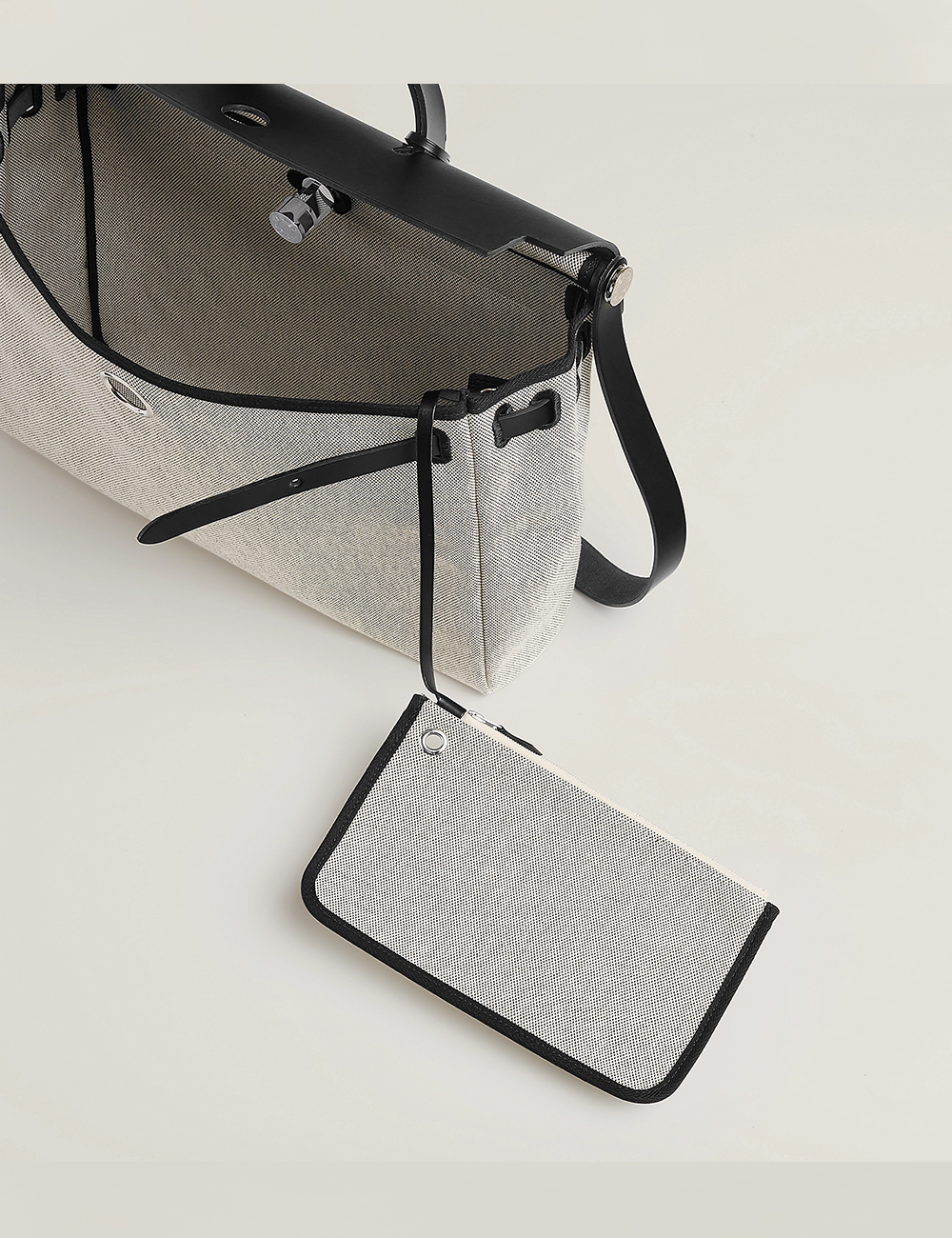 Сумка Hermes Herbag Messenger 39 "écru / noir"