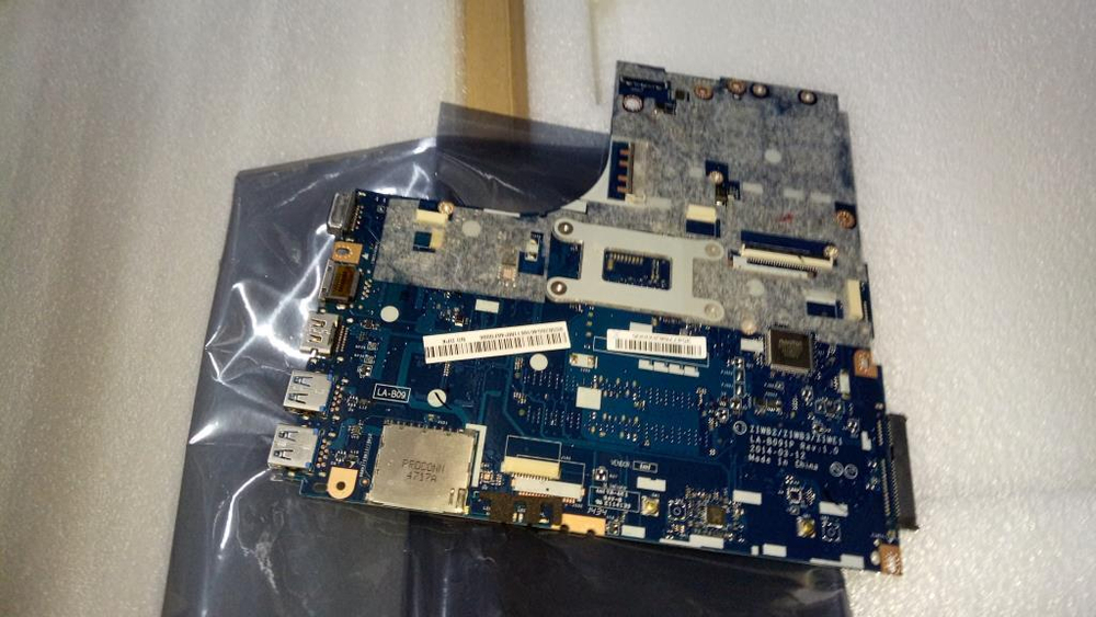 Материнская плата для ноутбука Lenovo B50-70 LA-B09 1G Intel Pentium 3558U NFP NDOC 1000 (5B20G46166), оригинал