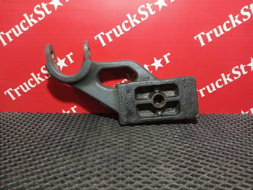 Кронштейн амортизатора переднего левый 2018г.