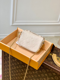 Louis Vuitton Micro Metis