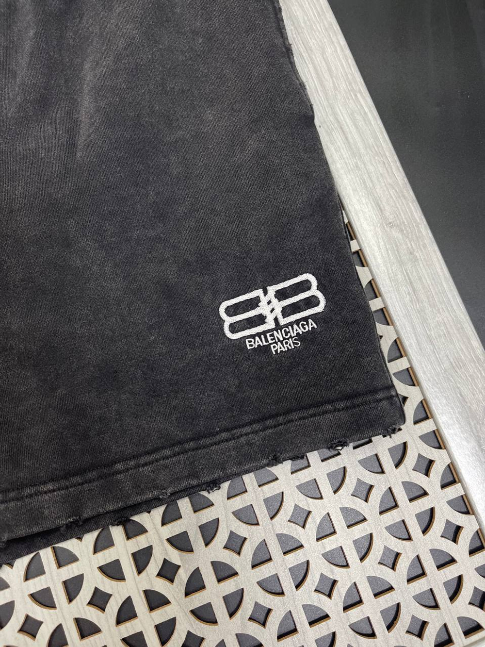 Шорты Balenciaga