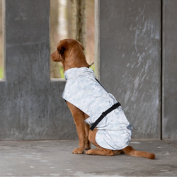 Попона-дождевик светоотражающая Lunas Trixie