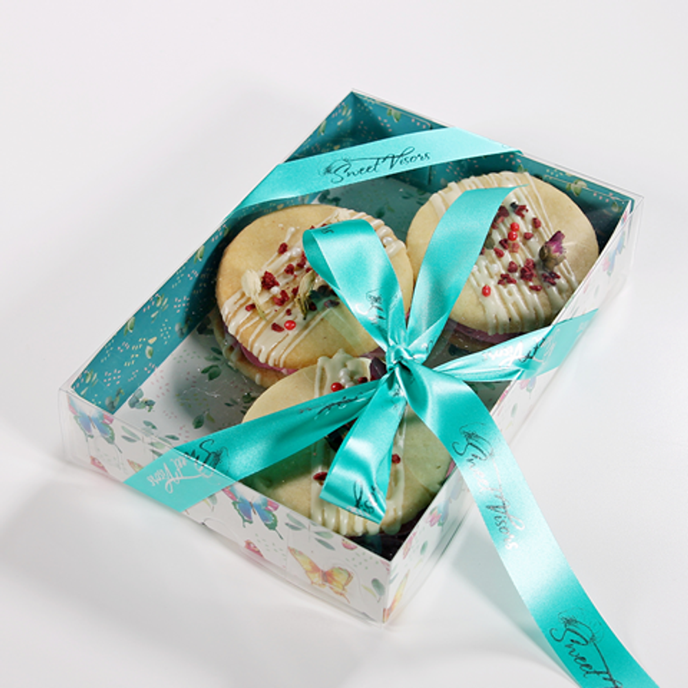 Десерт Зефиросэндвичи упаковка кондитерская Sweet Visors Сладкие Козырьки. Кондитер Светлана Дегтерева. Домашние десерты на заказ в СПБ. Мы создаем сладкие истории на любой вкус на день рождения, юбилей, свадьбу. Торты для мальчиков и мужчин, для девушек и девочек. Вы можете заказать десерты ручной работы
