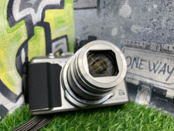 Nikon Coolpix A900