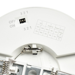 7790/12L MITRA LED SN 000 Светильник пластик/белый LED 12Вт 3000/4000/6500К D170 IP44 CCT/датчик движения NEBULA WHITE