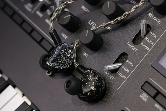 Kinera Odin Black
