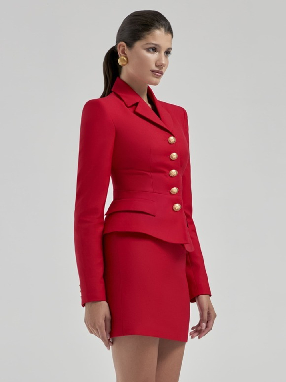 Жакет отрезной по талии из крепа