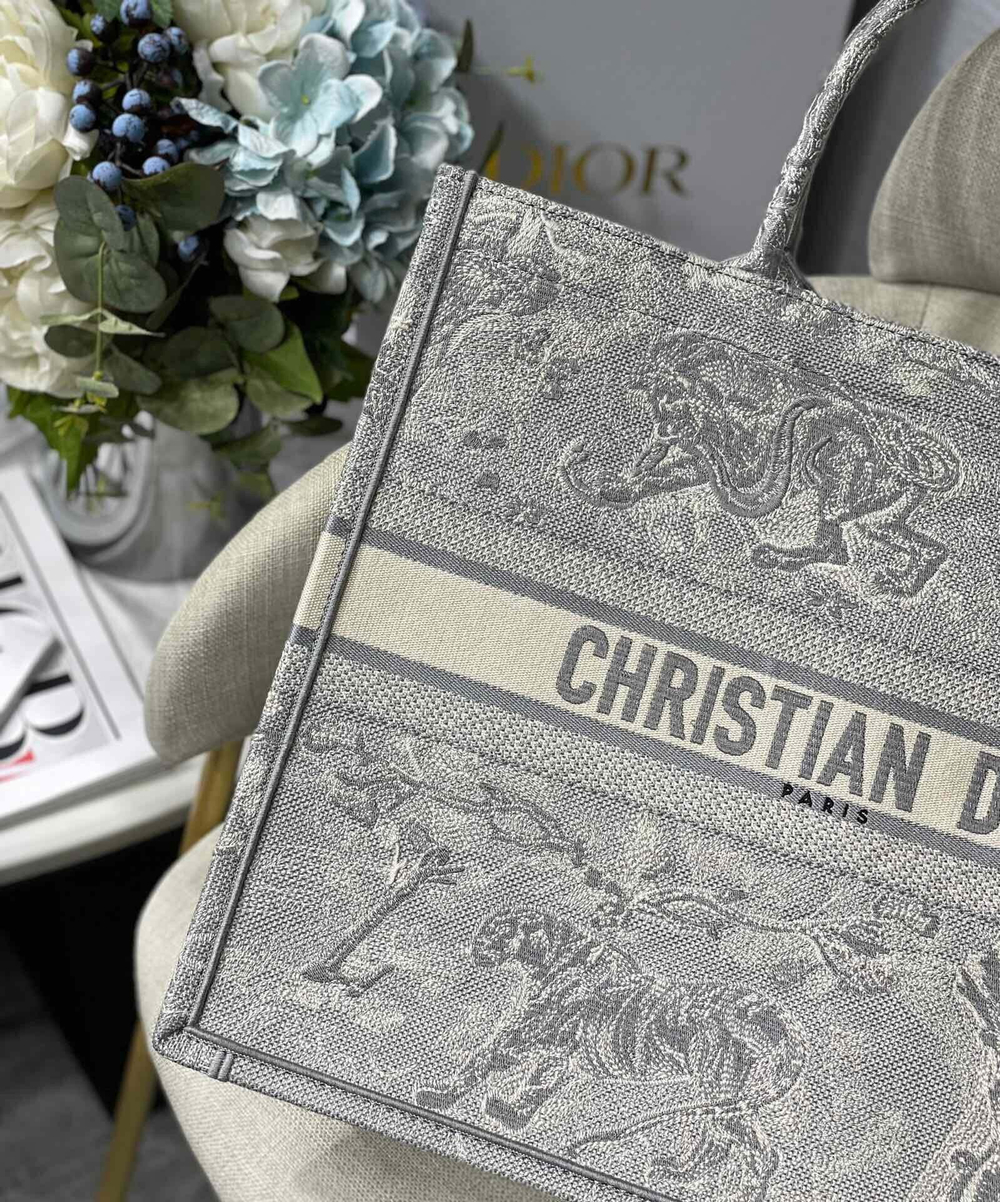 Christian Dior Book Tote 42 cm