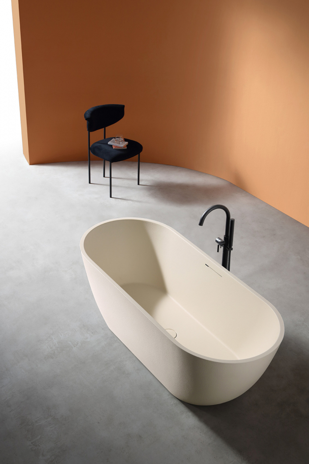 Ванна из искусственного камня ABBER Frankfurt AM9941MBE светло-бежевая матовая  170x75 см