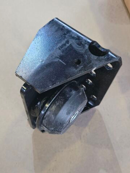 Кронштейн МАЗ двигателя боковой ОАО МАЗ