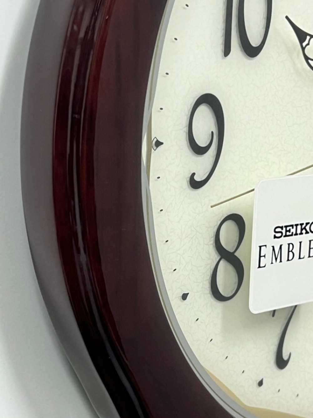 Настенные часы Seiko AHS521B