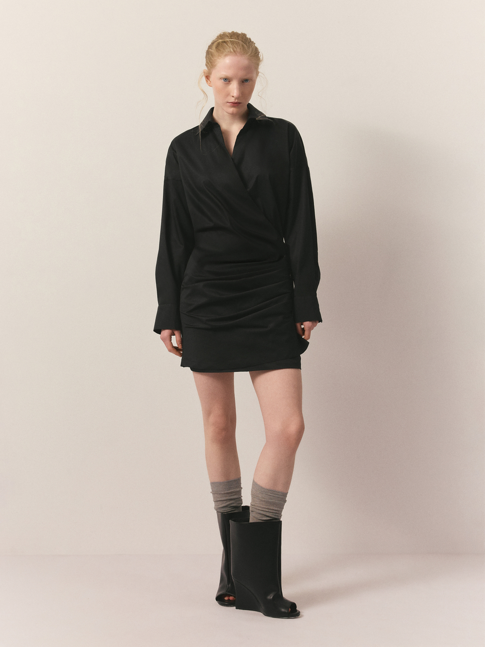 Платье-рубашка со складками