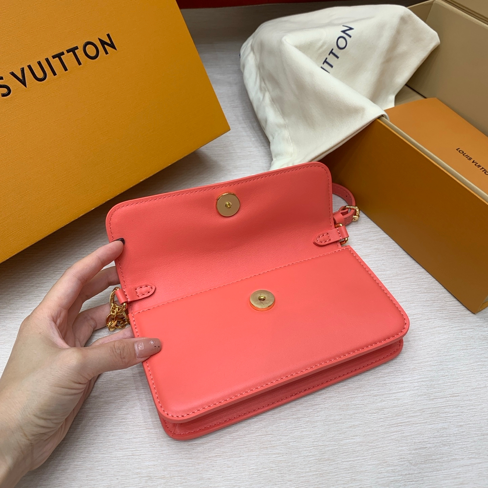 Louis Vuitton Wallet On Chain LV Bloom