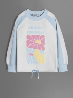 Голубой костюм для девочки на осень