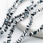 Бусина Треугольник, стекло, цвет серебристый темный, размер около 3*4 мм, цена за нить 32 см