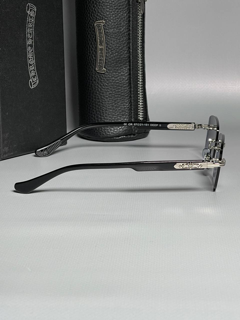 Солнцезащитные очки Chrome Hearts