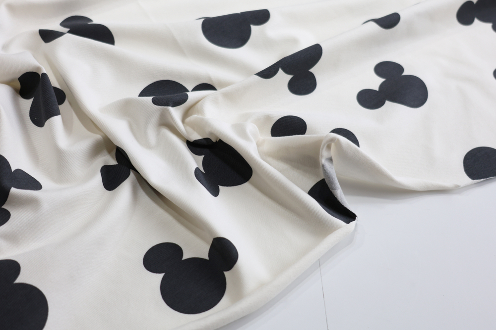 МИККИ - Кулирка с лайкрой, компакт пенье (КРВ682 Маша) (к0 незначительная пыль от краски от кромки 40см, повторяется каждые 40-45см)