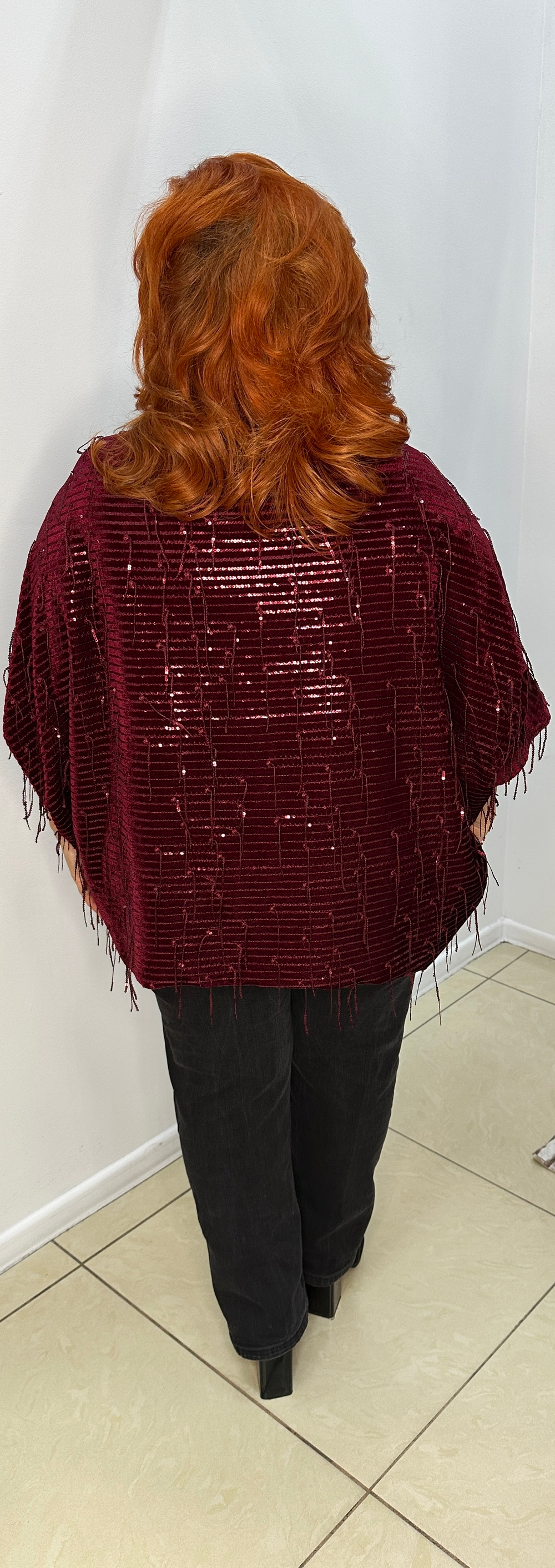 Нарядный блузон-туника с блестящими пайетками