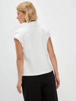 Футболка дизайнерская с цельнокроеным воротником