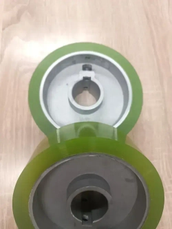 Ролик прижимной полиуретановый для четырехстороннего станка, размер 140х35х50мм (зелёный)