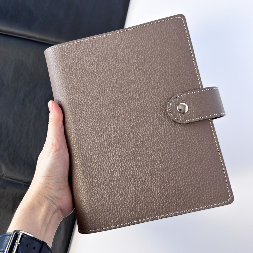 Обложка А5 на хлястике (4 кольца)