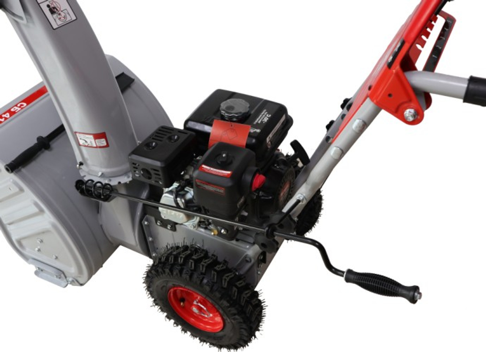 Снегоуборщик бензиновый выброс 15 м 7 л.с. Ресанта СБ 4100 70/7/30