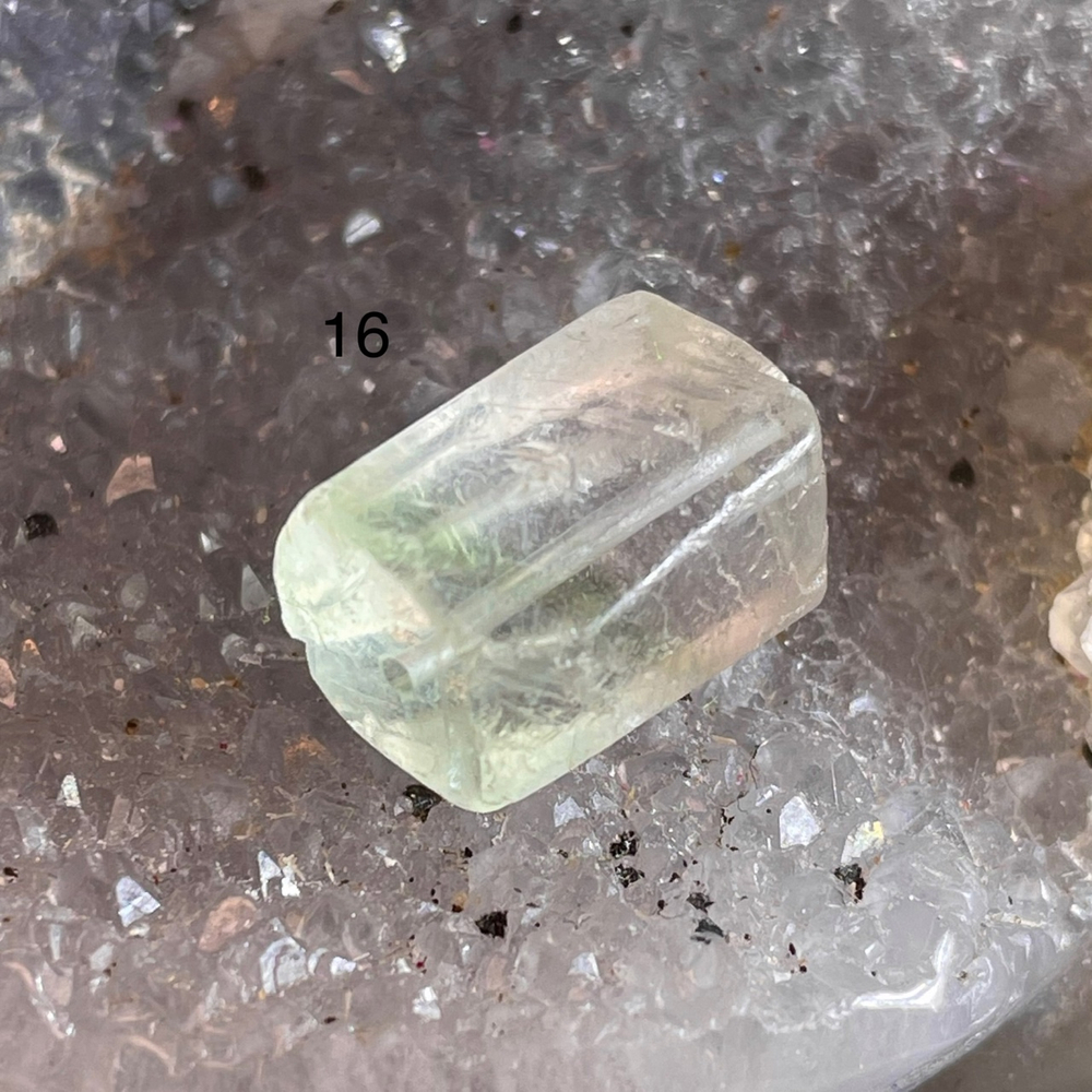 49784 Флюорит Бусина цилиндр 9*14мм-75