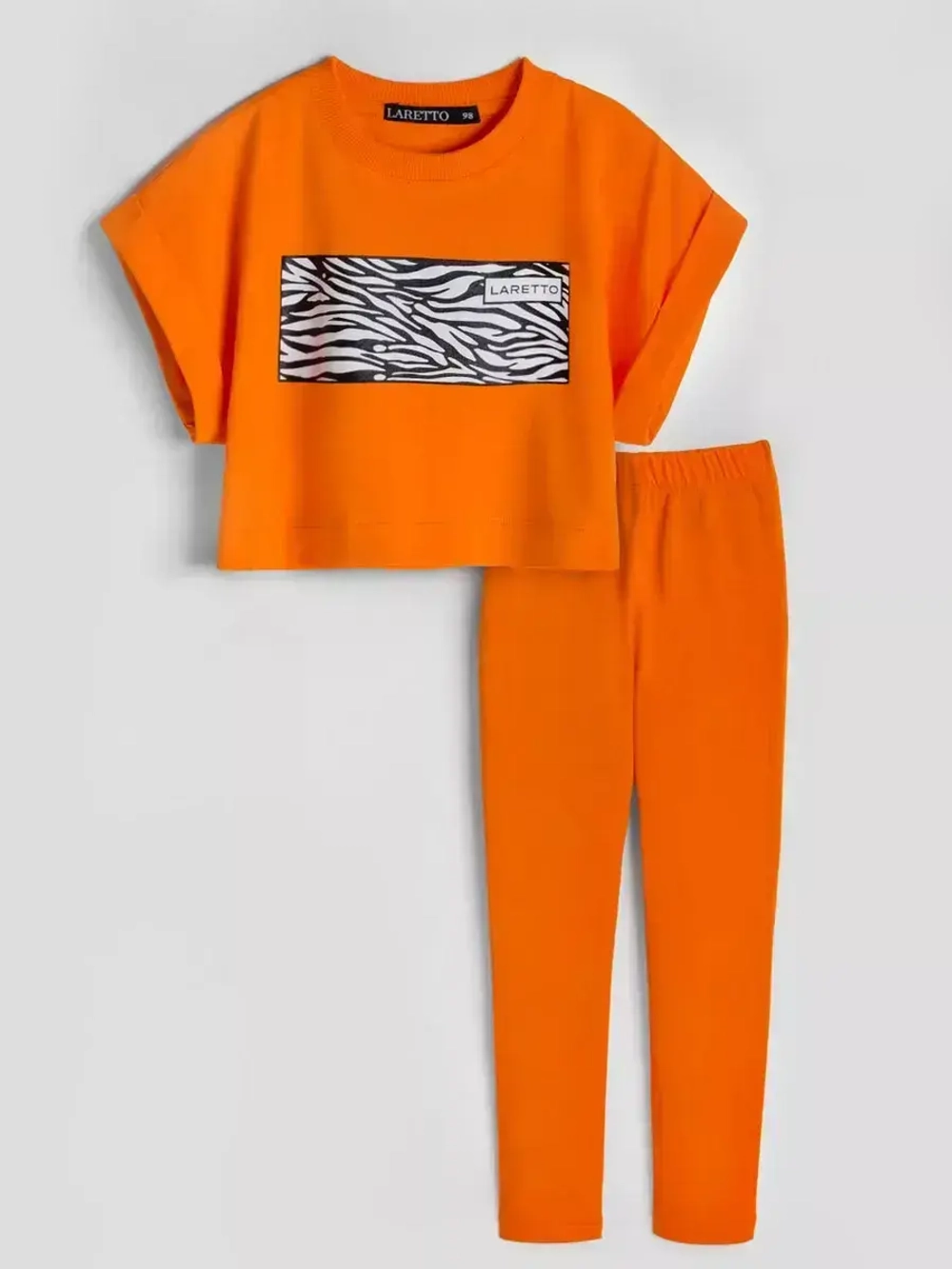 Костюм для девочки на осень