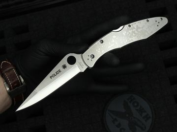 Складной нож Spyderco Police C07P c клинком из стали VG-10, рукоять Stainless Steel