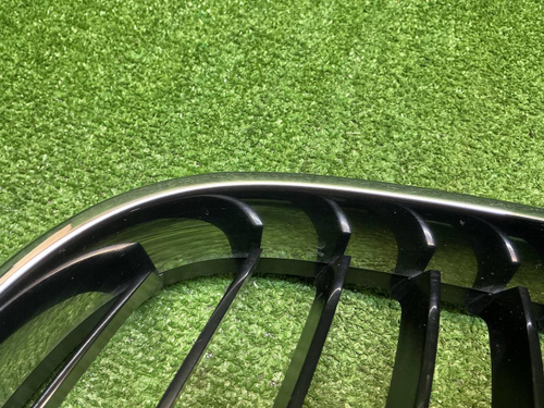 Решетка радиатора левая BMW 3er F34 (2013-2019)