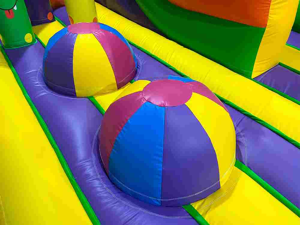 Коммерческий надувной батут «Звёздное приключение» 12*6*9 м