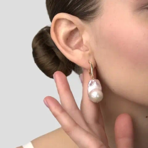 Серьги с подвесками из барочного жемчуга