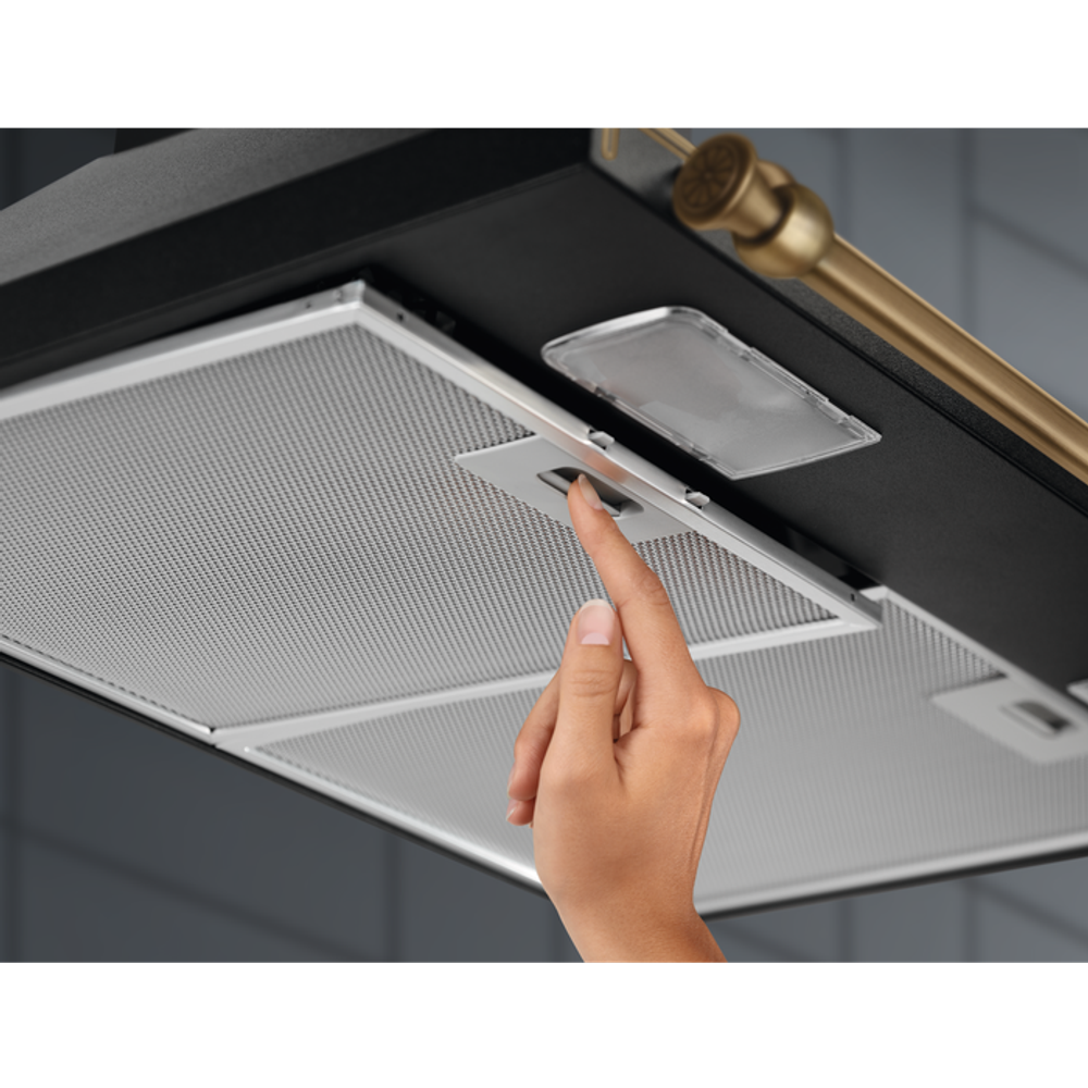 Каминная вытяжка Electrolux EFC 226 R