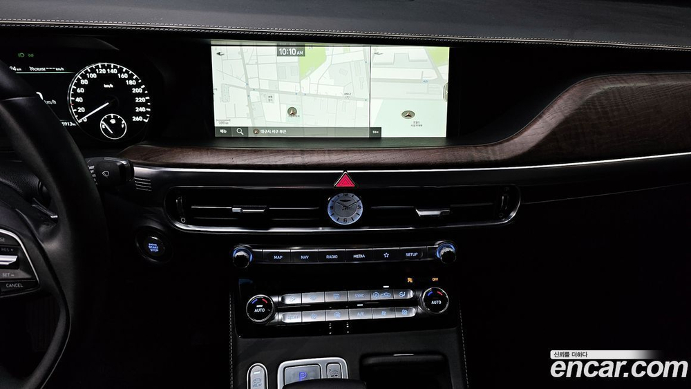 Genesis G90 5.0 AWD (04.2021)