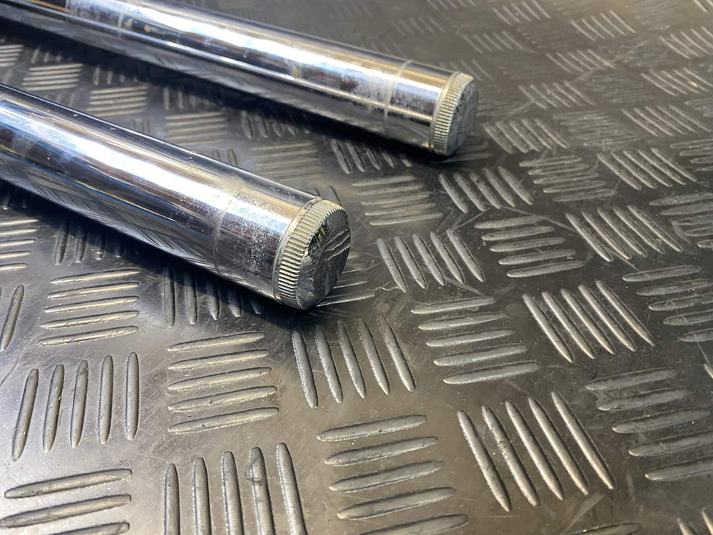 Перья вилки Yamaha V-Max 1200 43мм 054595