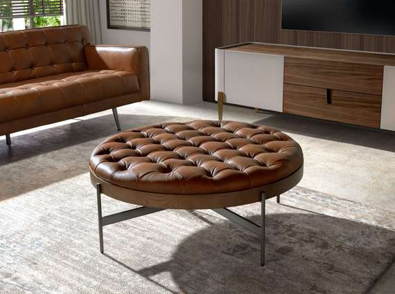 Круглый журнальный столик 2147 из темно-коричневой кожи