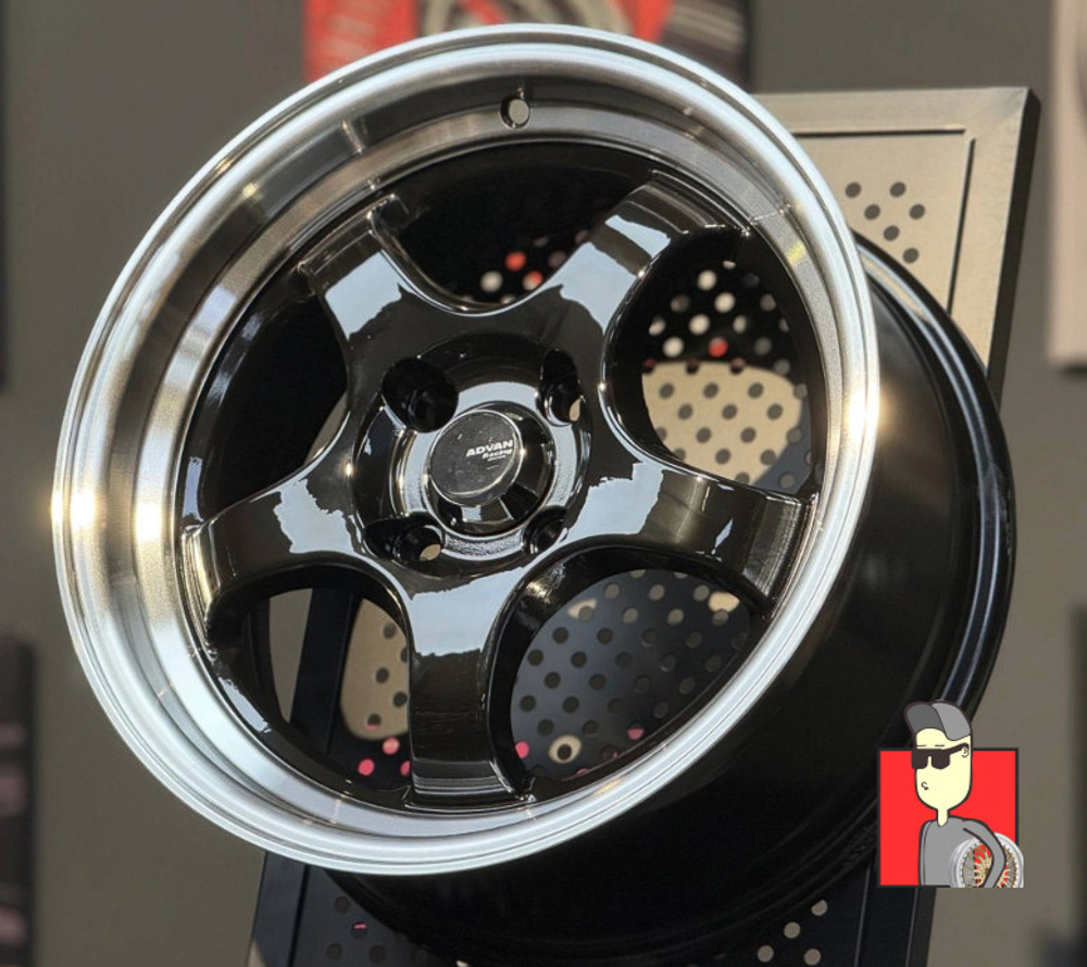 Комплект дисков Work 15x7 et32 4x100