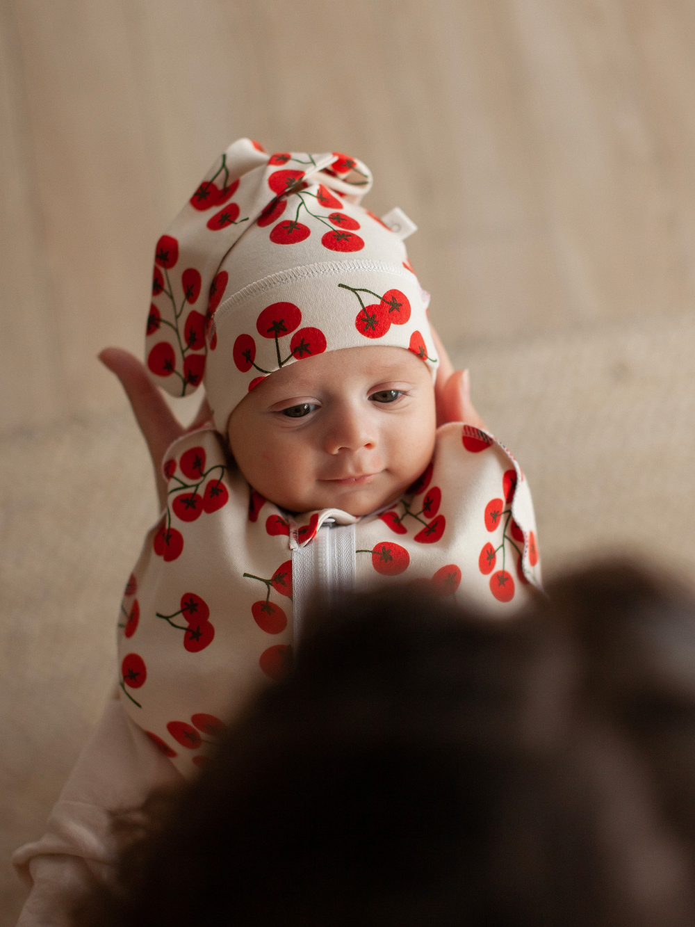 Шапочка Mjölk Cherry Tomatoes