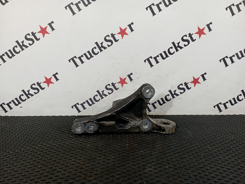 Кронштейн двигателя задний левый