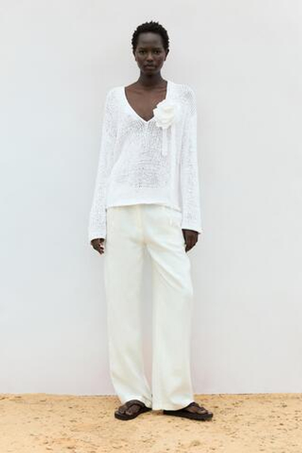 Massimo Dutti Свитер ажурной вязки с V-образным вырезом, белый