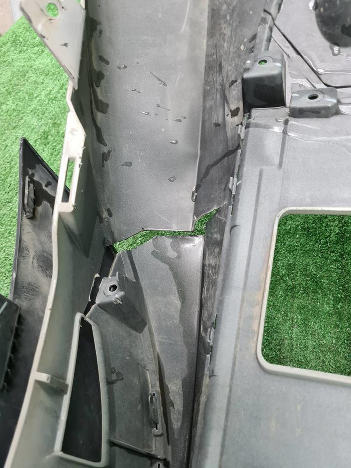 Бампер передний Lixiang L6 (2024-н.в.)