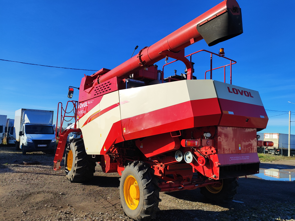 Lovol GK120 Комбайн GK120 (Дизельный, 7,3 л, 219 л.с., МТ)