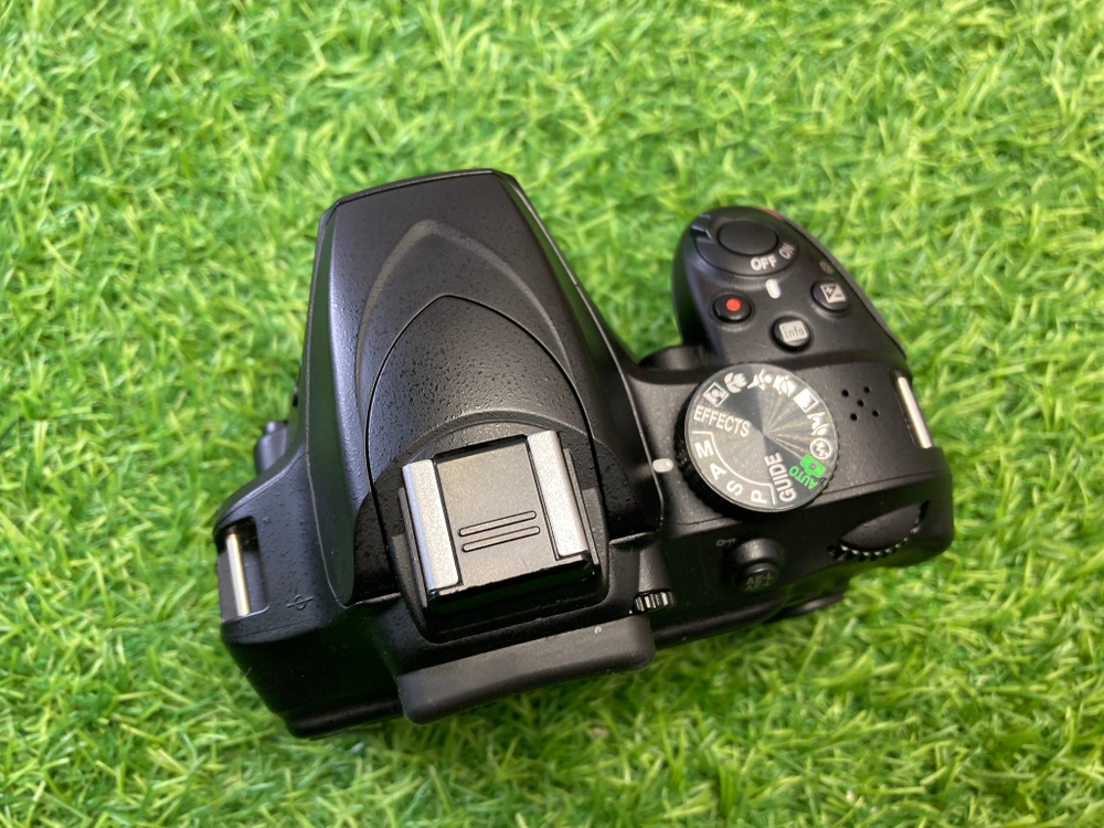 Nikon D3400 + 18-55mm 22000 кадров Покупка/Продажа