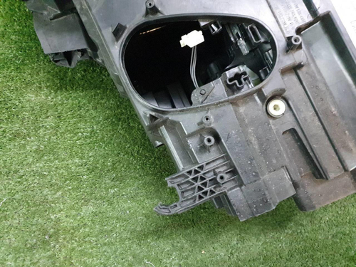 Битая Фара правая BMW X1 F48 (2019-2022) LED