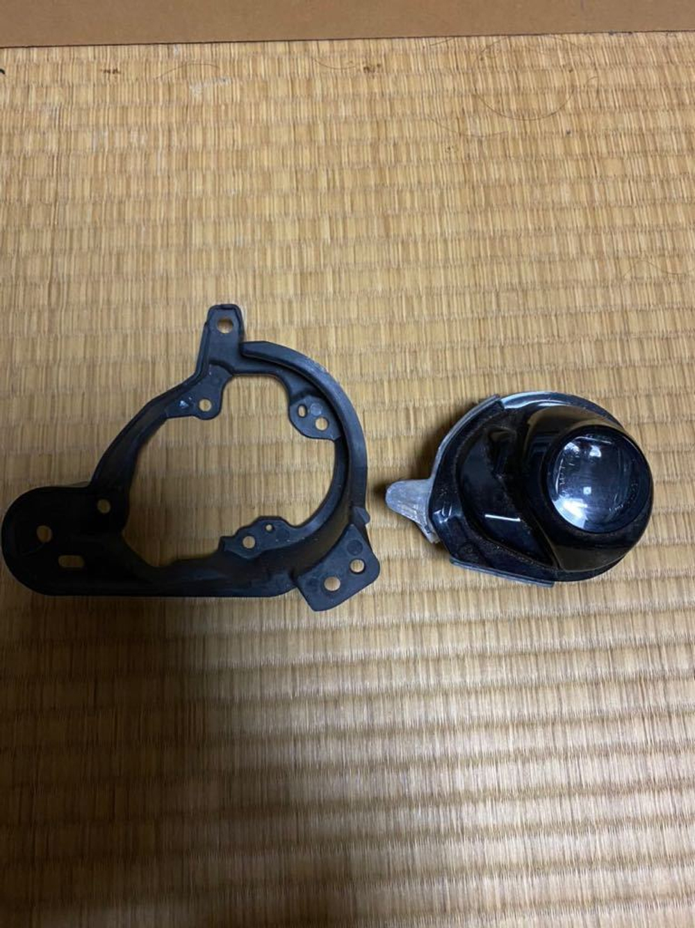 противотуманная фара R Mazda CX5 KF Demio DJ Axela BM 114-65101