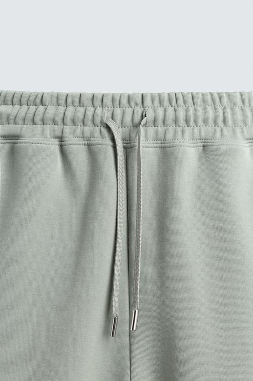 ZARA ШОРТЫ-ДЖОГГЕРЫ RELAXED FIT ИЗ ТКАНИ INTERLOCK, ЛИНЯЛЫЙ ЗЕЛЕНЫЙ