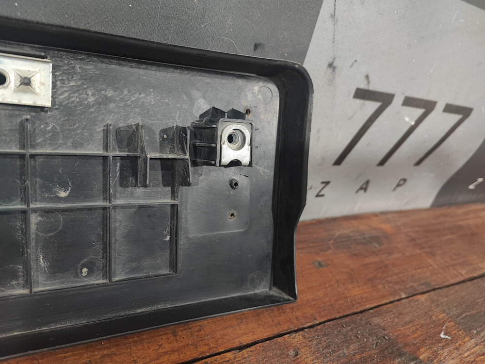 Площадка гос. номера Honda CR-V 4 (RE, RM) 12-18 Б/У Оригинал 71145T0AU0