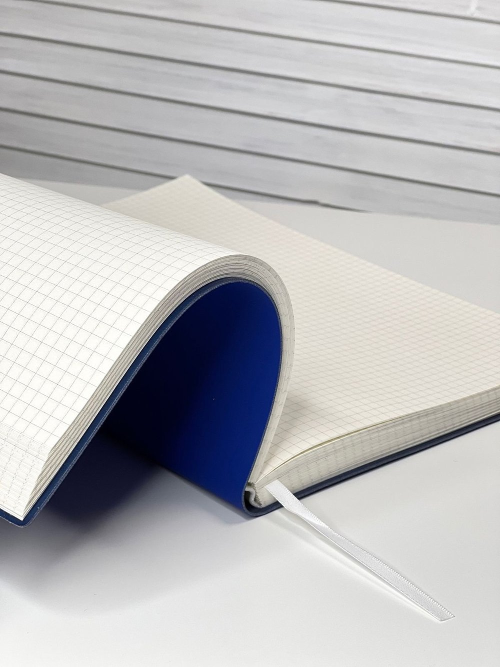 Блокнот А4 200л. (400страниц) в клетку без рамки Синий (К44-694КБР)